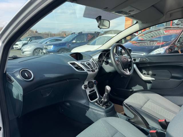 2012 Ford Fiesta 1.25 Zetec 3dr [82] -JUST 26,000 MILES-