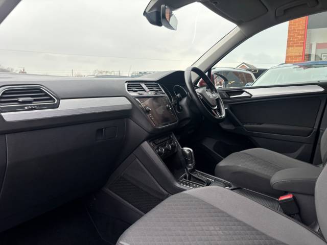 2019 Volkswagen Tiguan 2.0 TDi 150 Match 5dr DSG -FULL SERVICE HISTORY-