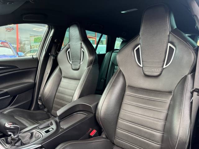 2011 Vauxhall Insignia 2.8T V6 4x4 VXR 5dr -FULL SERVICE HISTORY-