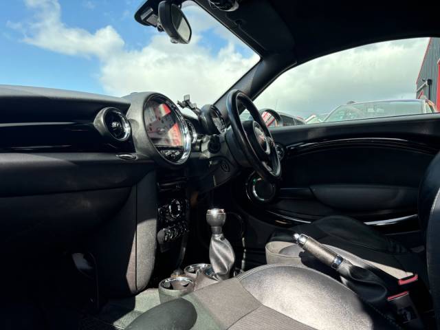 2013 Mini Coupe 1.6 Cooper 3dr -10 SERVICES-