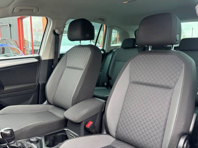 2018 Volkswagen Tiguan 2.0 TDi 190 4Motion SE Nav 5dr DSG -FSH-