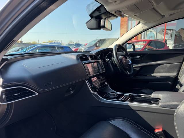 2018 Jaguar XE 2.0d [180] R-Sport 4dr Auto -FULL SERVICE HISTORY-