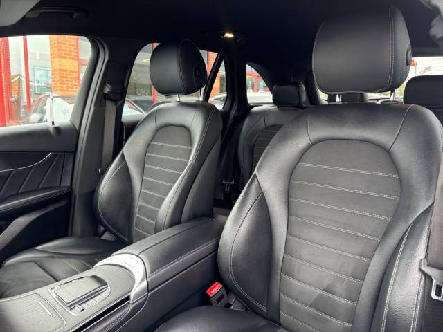 2020 Mercedes-Benz GLC 2.0 GLC 220d 4Matic AMG Line 5dr 9G-Tronic -1 OWNER + FSH-
