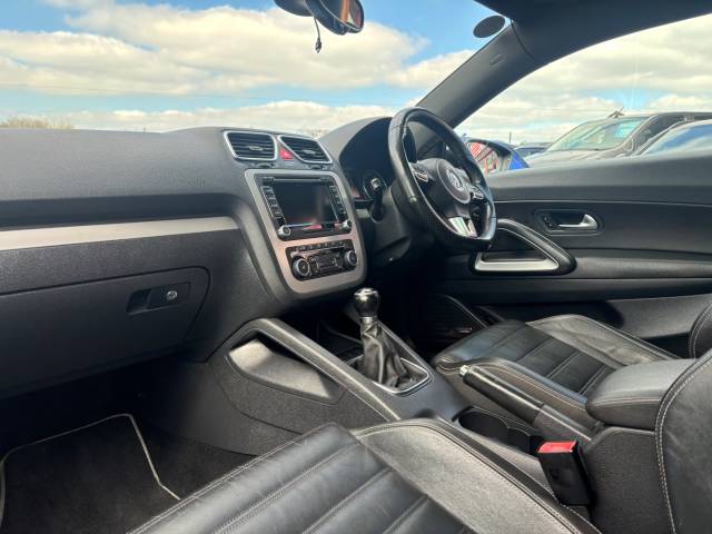 2011 Volkswagen Scirocco 2.0 TSI 210 GT 3dr [Nav/Leather] -12 SERVICES-