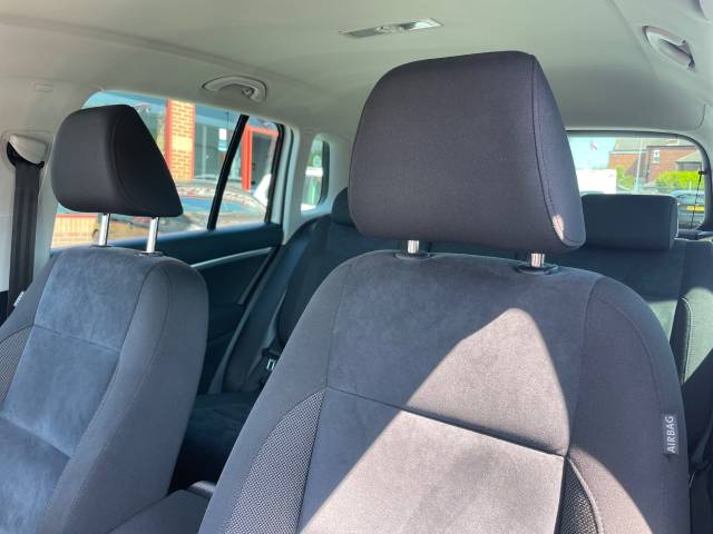 2014 Volkswagen Tiguan 2.0 TDi BlueMotion Tech Match 5dr -1 OWNER + FSH-