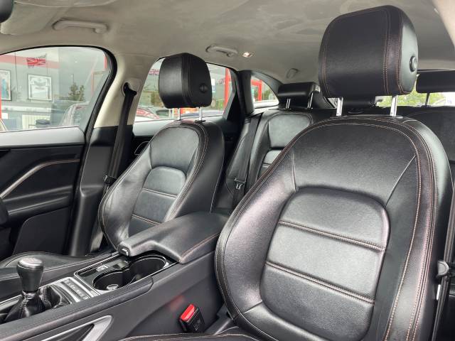 2019 Jaguar F-Pace 2.0d [163] Prestige 5dr -FULL SERVICE HISTORY-