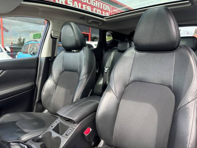 2017 Nissan Qashqai 1.6 dCi Tekna 5dr Xtronic -FULL NISSAN SERVICE HISTORY-