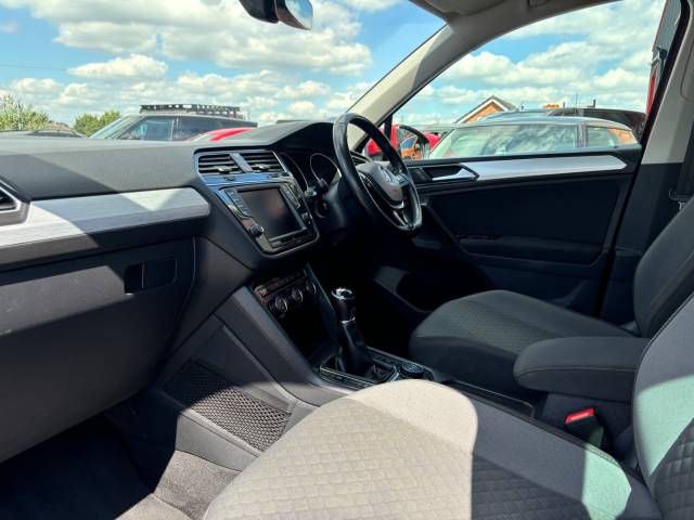 2017 Volkswagen Tiguan 2.0 TDi 150 4Motion SE Nav 5dr -FSH INCL TIMING BELT-