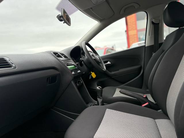 2014 Volkswagen Polo 1.2 70 R-Line Style 5dr [AC]