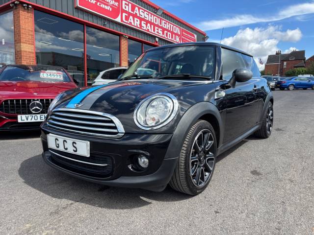 Mini Hatchback 1.6 Cooper Bayswater 3dr -1 OWNER + FULL SERVICE HISTORY- Hatchback Petrol Black