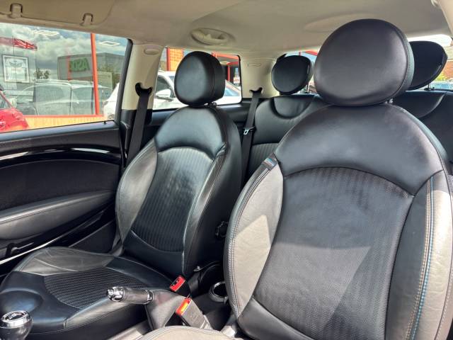 2013 Mini Hatchback 1.6 Cooper Bayswater 3dr -1 OWNER + FULL SERVICE HISTORY-