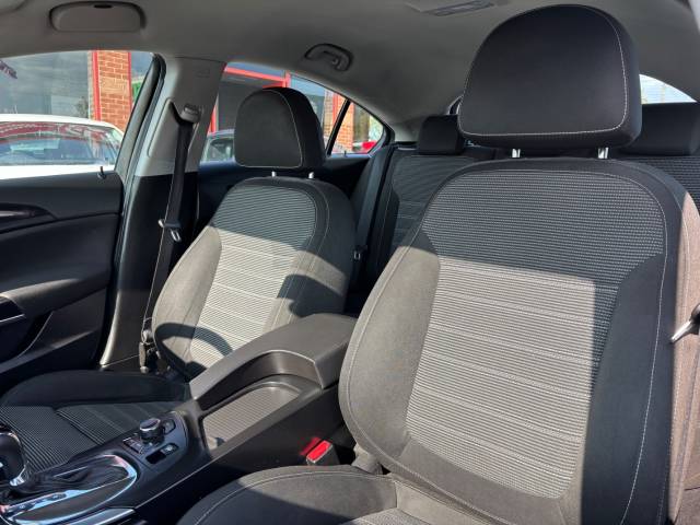 2010 Vauxhall Insignia 2.0 CDTi SRi Nav [160] 5dr Auto -AUGUST 2026 MOT-