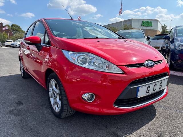 2012 Ford Fiesta 1.4 Zetec 5dr Auto -12 SERVICES-