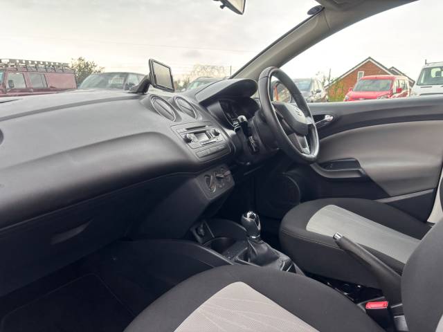 2015 SEAT Ibiza 1.4 Toca 5dr -1 OWNER + FULL SERVICE HISTORY-