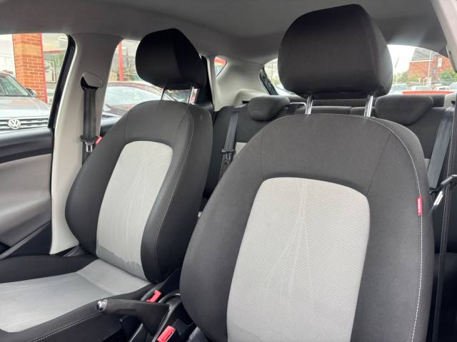 2015 SEAT Ibiza 1.4 Toca 5dr -1 OWNER + FULL SERVICE HISTORY-