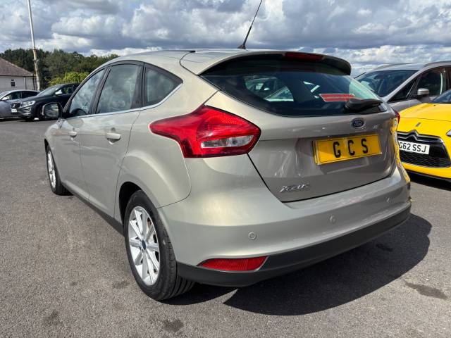 2015 Ford Focus 1.6 125 Titanium 5dr Powershift -1 FORMER KEEPER-