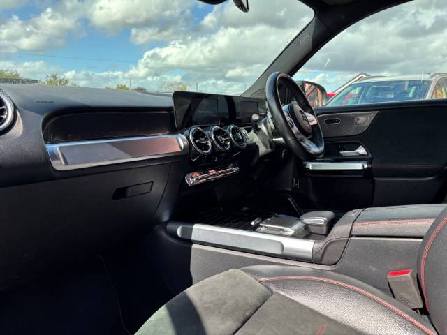 2021 Mercedes-Benz GLB 1.3 GLB 200 AMG Line 5dr 7G-Tronic - FSH - ONE OWNER -