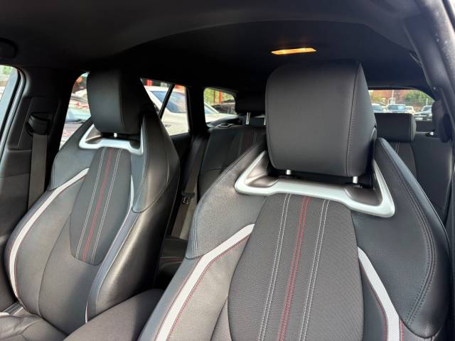 2022 Toyota Corolla 2.0 VVT-i Hybrid GR Sport 5dr CVT - FSH -