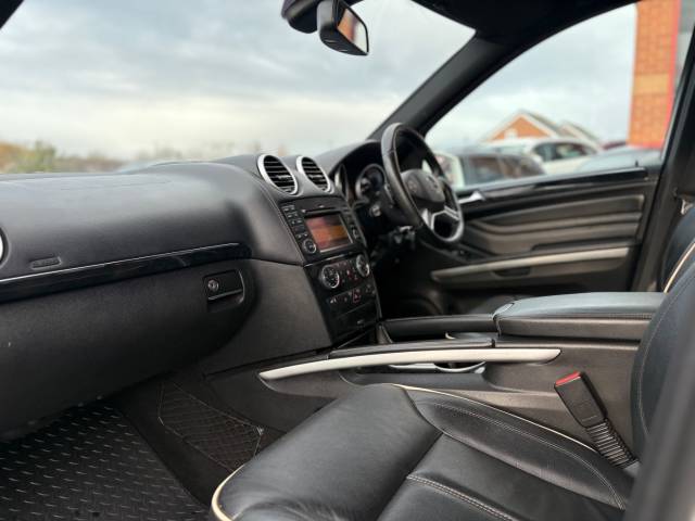 2011 Mercedes-Benz M Class 3.0 ML350 CDI BlueEFFICIENCY Grand Edition 5dr TipAuto - FULL SERVICE HISTORY -