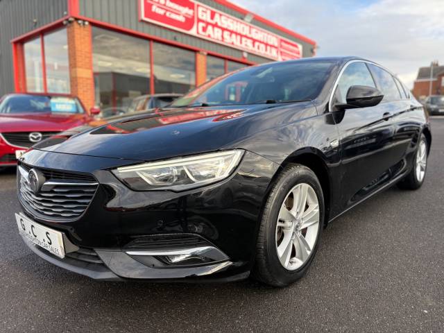 Vauxhall Insignia 1.5T SRi Nav 5dr - FDSH - 1 FORMER KEEPER - Hatchback Petrol Black