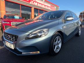 2014 (14) Volvo V40 at Glasshoughton Car Sales Castleford