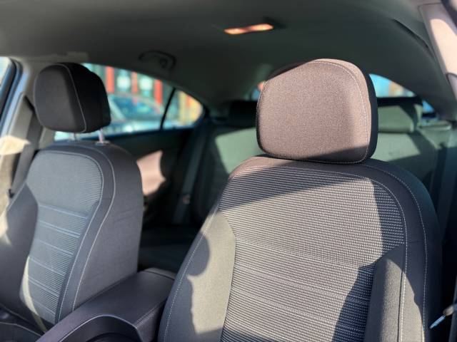 2016 Vauxhall Insignia 1.4T SRi Nav 5dr [Start Stop] - FSH -