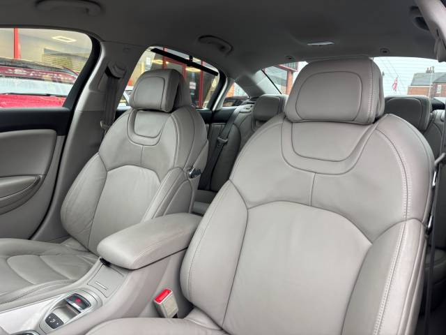 2015 Citroen C5 2.0 BlueHDI 16V Exclusive 180 4dr EAT6 Techno Pk - FMDSH -