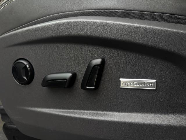 2024 Volkswagen Multivan 2.0 TDI Style 5dr DSG -FULL SERVICE HISTORY-