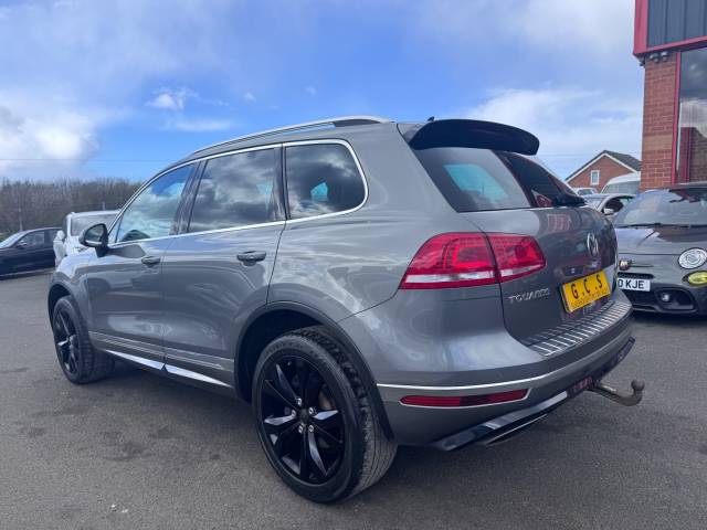 2016 Volkswagen Touareg 3.0 V6 TDI BlueMotion Tech 262 R-Line 5dr Tip Auto -FSH-