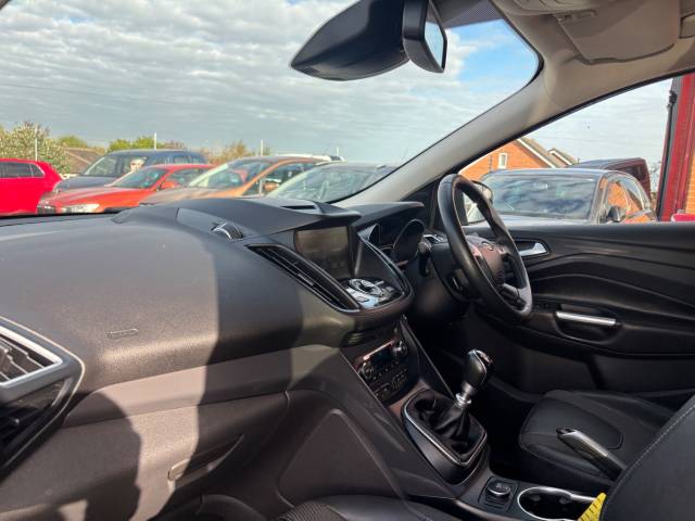 2016 Ford Kuga 2.0 TDCi 150 Titanium 5dr 2WD - 1 FORMER KEEPER - FULL SERVICE HISTORY -