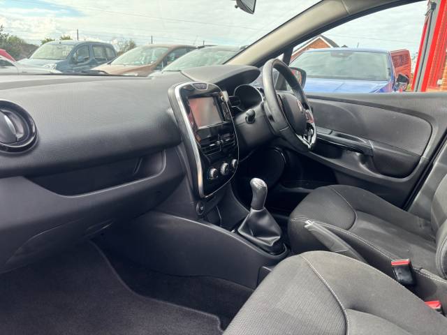 2015 Renault Clio 1.5 dCi 90 Dynamique MediaNav Energy 5dr