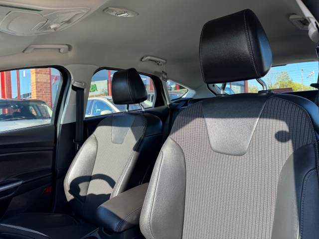 2012 Ford Focus 2.0 TDCi 163 Titanium X 5dr -1 OWNER + FSH-