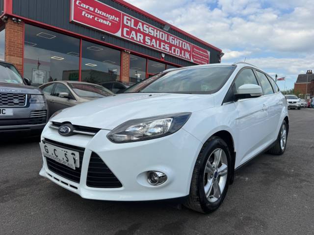 Ford Focus 1.6 Zetec 5dr -APRIL 2027 MOT- Estate Petrol White