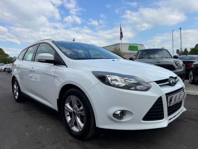 2013 Ford Focus 1.6 Zetec 5dr -APRIL 2027 MOT-