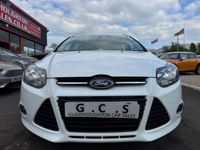 2013 Ford Focus 1.6 Zetec 5dr -APRIL 2027 MOT-