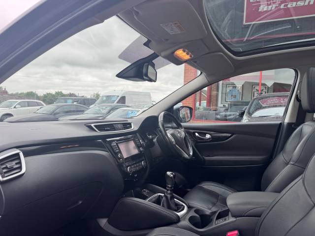 2015 Nissan Qashqai 1.6 dCi Tekna 5dr