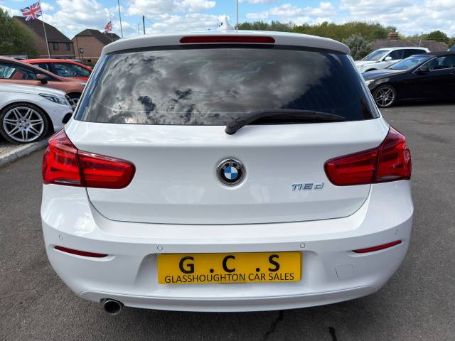 2019 BMW 1 Series 1.5 116d SE Business 5dr [Nav/Servotronic]