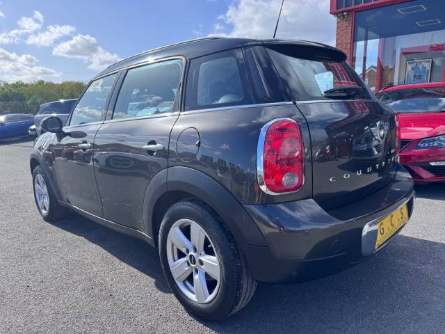 2015 Mini Countryman 1.6 Cooper 5dr Auto -1  FORMER KEEPER + FSH-