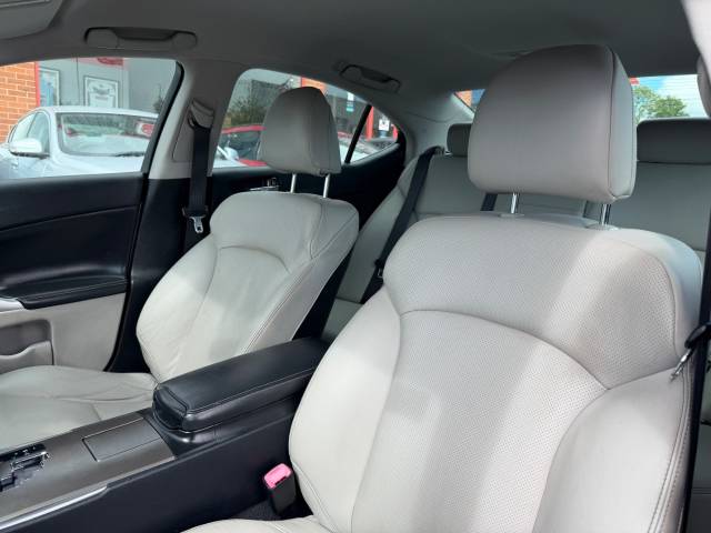 2009 Lexus IS 2.5 250 SE-I 4dr Auto [2009] - 2 FORMER KEEPERS -12 SERVICE STAMPS-