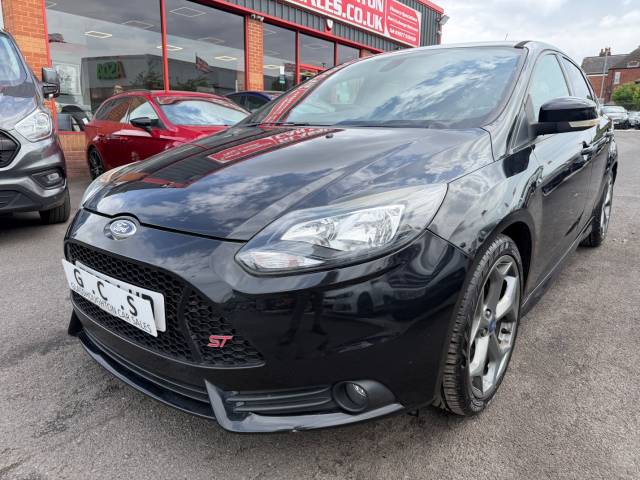 Ford Focus 2.0T ST-2 5dr -10 SERVICES- Hatchback Petrol Black