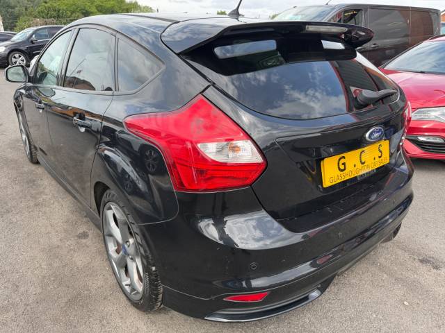 2013 Ford Focus 2.0T ST-2 5dr -10 SERVICES-