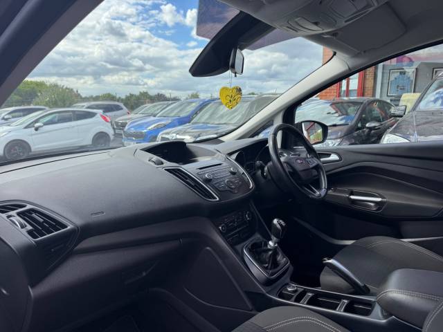2017 Ford C-MAX 1.5 TDCi Zetec 5dr - FULL SERVICE HISTORY - 2 FORMER KEEPERS -