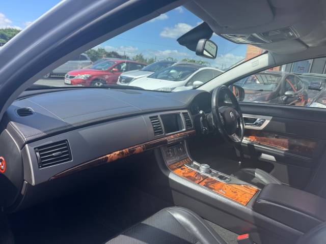 2008 Jaguar XF 2.7d Premium Luxury 4dr Auto