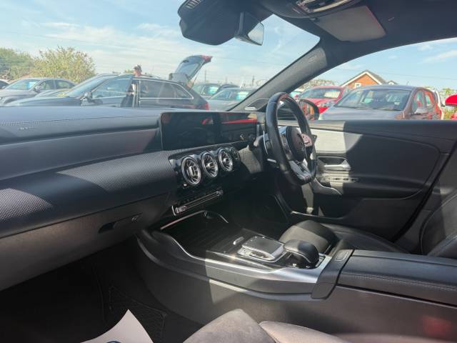2019 Mercedes-Benz A Class 2.0 A35 4Matic Premium Plus 5dr Auto - FSH - DIFF SERVICE -
