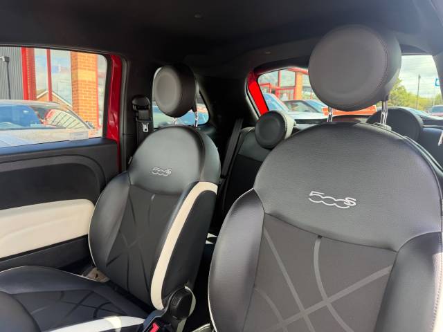 2018 Fiat 500 1.2 S 3dr - 1 FORMER KEEPER - 5 SERVICE STAMPS -