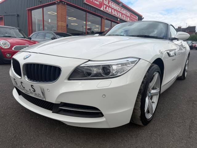 BMW Z4 2.0 20i sDrive 2dr -FULL SERVICE HISTORY- Convertible Petrol White