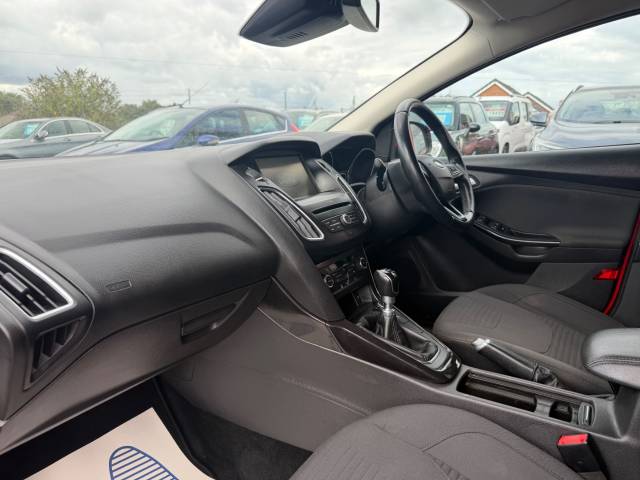 2016 Ford Focus 1.5 TDCi 120 Titanium 5dr - 1 FORMER KEEPER - FULL SERVICE HISTORY -