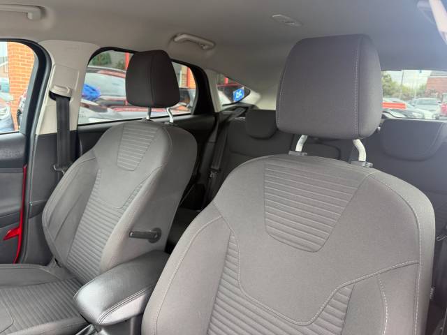 2016 Ford Focus 1.5 TDCi 120 Titanium 5dr - 1 FORMER KEEPER - FULL SERVICE HISTORY -