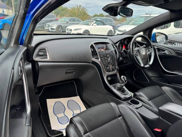 2012 Vauxhall Astra GTC 2.0T 16V VXR 3dr - FULL SERVICE HISTORY -