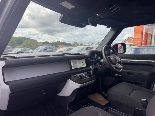 2022 Land Rover Defender 3.0 D250 Hard Top Auto